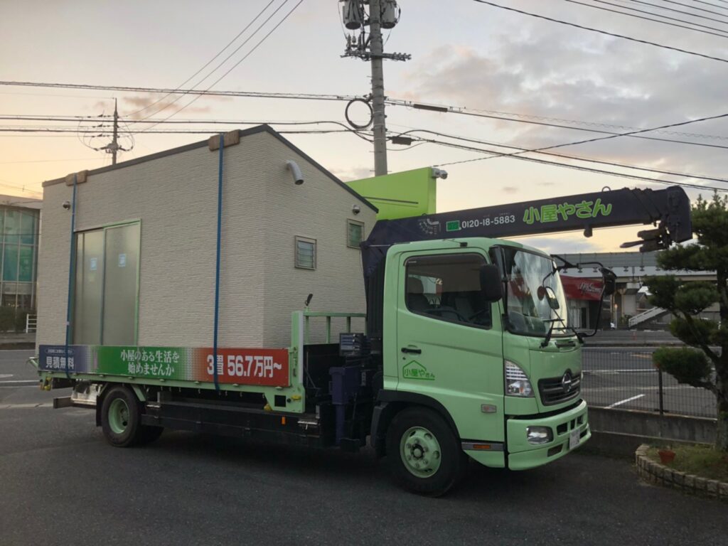 おばあちゃんが暮らすふたつで1つの離れ小屋 岡山県笠岡市 それ小屋ではじめよう ちいさなお家 小屋やさん は 店舗 趣味小屋 ガレージ 音楽小屋 勉強部屋 アトリエ 事務所などに